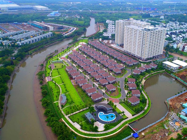 Bất động sản TP.HCM: Đón sóng giãn dân